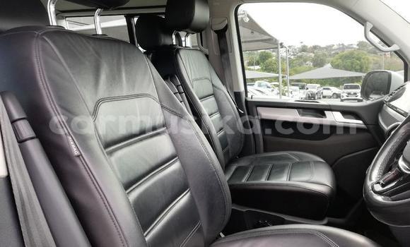 Tenga Tsaru Volkswagen Caravelle Chena Mota in Beitbridge in Matabeleland South Tenga Tsaru Volkswagen Caravelle Chena Mota in Beitbridge in Matabeleland South