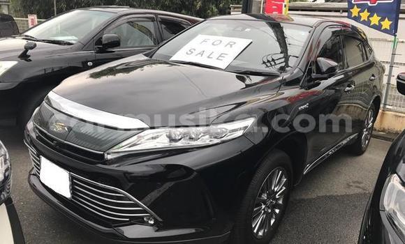 Acheter Occasion Voiture Toyota Harrier Noir à Beitbridge, Matabeleland South Acheter Occasion Voiture Toyota Harrier Noir à Beitbridge, Matabeleland South