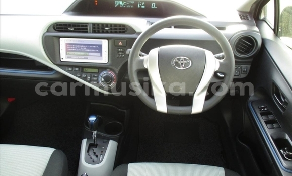 Acheter Occasion Voiture Toyota Harrier Noir à Beitbridge, Matabeleland South Acheter Occasion Voiture Toyota Harrier Noir à Beitbridge, Matabeleland South