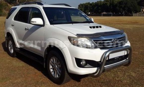 Buy Used Toyota Fortuner White Car in Beitbridge in Matabeleland South Buy Used Toyota Fortuner White Car in Beitbridge in Matabeleland South