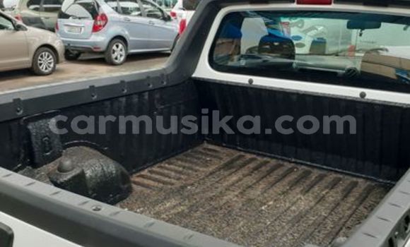 Buy Used Nissan NV200 White Car in Beitbridge in Matabeleland South Buy Used Nissan NV200 White Car in Beitbridge in Matabeleland South