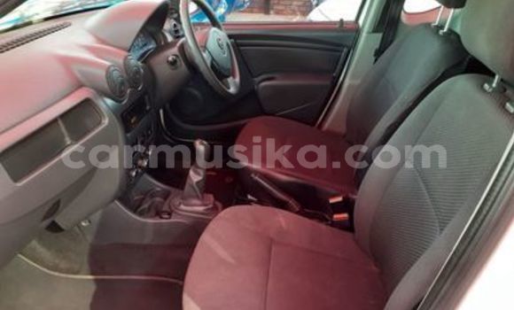 Buy Used Nissan NV200 White Car in Beitbridge in Matabeleland South Buy Used Nissan NV200 White Car in Beitbridge in Matabeleland South