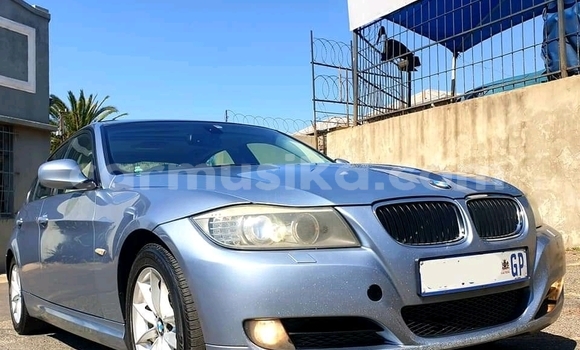 Acheter Occasion Voiture BMW 3–Series Gris à Beitbridge, Matabeleland South
