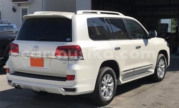 Tenga Tsaru Toyota Land Cruiser Chena Mota in Beitbridge in Matabeleland South Tenga Tsaru Toyota Land Cruiser Chena Mota in Beitbridge in Matabeleland South