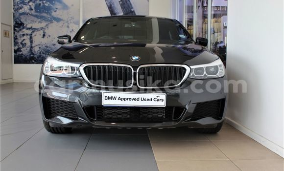 Nunua Ilio tumika BMW 3–Series Nyeusi Gari ndani ya Beitbridge nchini Matabeleland Kusini