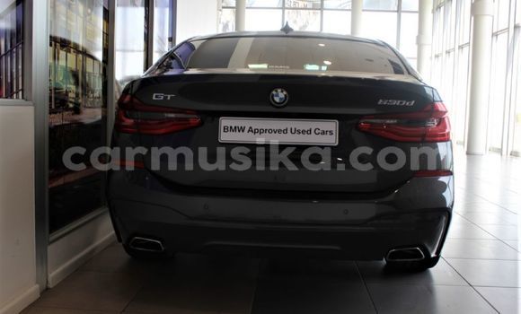 Tenga Tsaru BMW 3–Series Nhema Mota in Beitbridge in Matabeleland South Tenga Tsaru BMW 3–Series Nhema Mota in Beitbridge in Matabeleland South