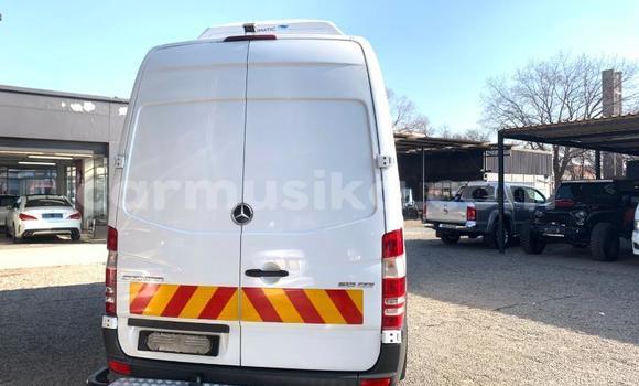 Buy Used Mercedes‒Benz Sprinter White Truck in Beitbridge in Matabeleland South Buy Used Mercedes‒Benz Sprinter White Truck in Beitbridge in Matabeleland South