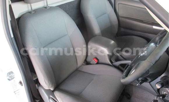 Tenga Tsaru Toyota Hilux Chena Mota in Beitbridge in Matabeleland South Tenga Tsaru Toyota Hilux Chena Mota in Beitbridge in Matabeleland South