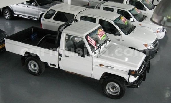 Tenga Tsaru Toyota Land Cruiser Chena Mota in Beitbridge in Matabeleland South Tenga Tsaru Toyota Land Cruiser Chena Mota in Beitbridge in Matabeleland South