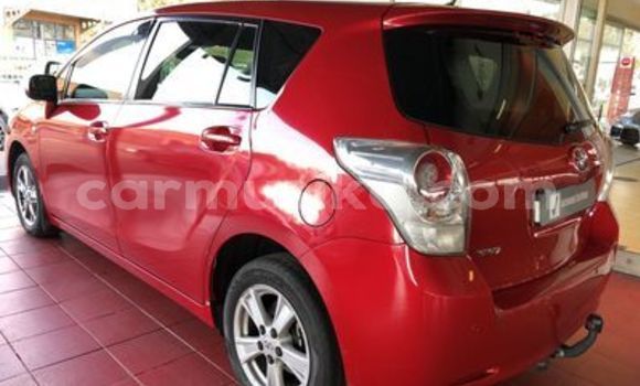 Acheter Occasion Voiture Toyota Verso Rouge à Beitbridge, Matabeleland South Acheter Occasion Voiture Toyota Verso Rouge à Beitbridge, Matabeleland South