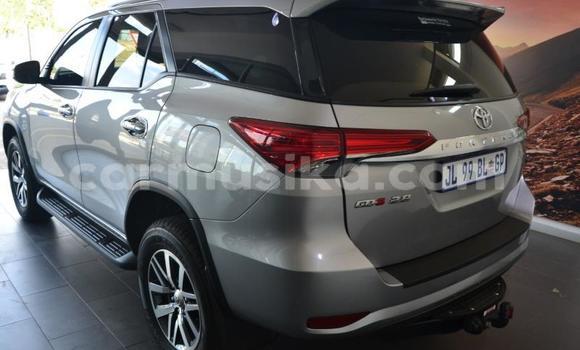 Acheter Occasion Voiture Toyota Fortuner Autre à Beitbridge, Matabeleland South Acheter Occasion Voiture Toyota Fortuner Autre à Beitbridge, Matabeleland South