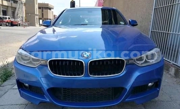Nunua Ilio tumika BMW 3–Series Bluu Gari ndani ya Bulawayo nchini Bulawayo