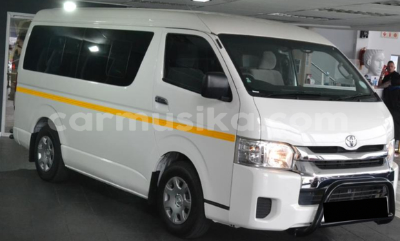 Tenga Tsaru Toyota Hiace Chena Mota in Beitbridge in Matabeleland South Tenga Tsaru Toyota Hiace Chena Mota in Beitbridge in Matabeleland South