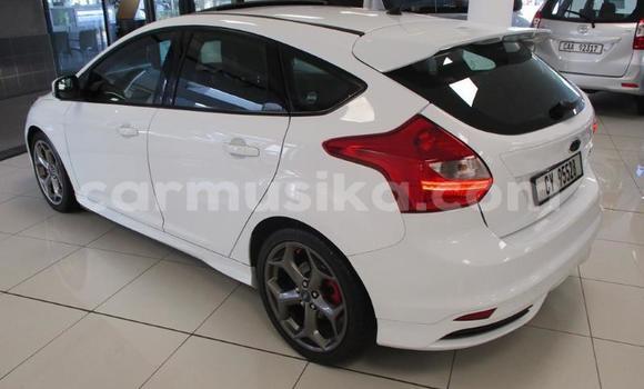 Nunua Ilio tumika Ford Focus ST Nyeupe Gari ndani ya Beitbridge nchini Matabeleland Kusini Nunua Ilio tumika Ford Focus ST Nyeupe Gari ndani ya Beitbridge nchini Matabeleland Kusini