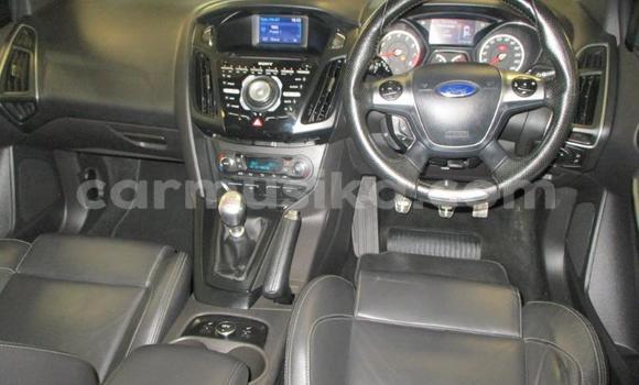 Nunua Ilio tumika Ford Focus ST Nyeupe Gari ndani ya Beitbridge nchini Matabeleland Kusini Nunua Ilio tumika Ford Focus ST Nyeupe Gari ndani ya Beitbridge nchini Matabeleland Kusini