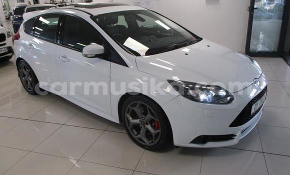 Nunua Ilio tumika Ford Focus ST Nyeupe Gari ndani ya Beitbridge nchini Matabeleland Kusini Nunua Ilio tumika Ford Focus ST Nyeupe Gari ndani ya Beitbridge nchini Matabeleland Kusini