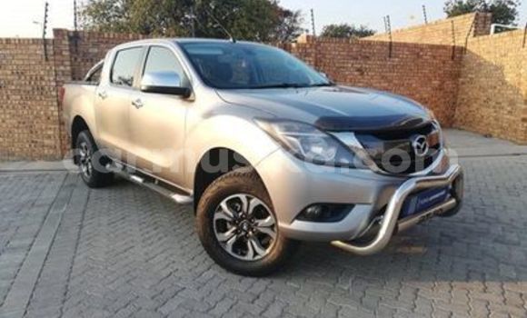 Nunua Ilio tumika Mazda BT-50 Brown Gari ndani ya Beitbridge nchini Matabeleland Kusini