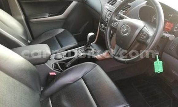 Nunua Ilio tumika Mazda BT-50 Brown Gari ndani ya Beitbridge nchini Matabeleland Kusini Nunua Ilio tumika Mazda BT-50 Brown Gari ndani ya Beitbridge nchini Matabeleland Kusini