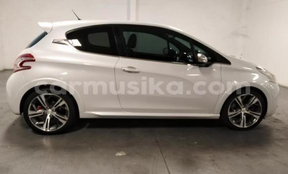 Acheter Occasion Voiture Peugeot 208 GTi Blanc à Beitbridge, Matabeleland South Acheter Occasion Voiture Peugeot 208 GTi Blanc à Beitbridge, Matabeleland South