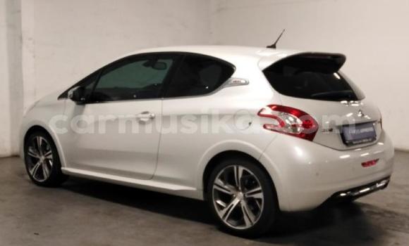 Acheter Occasion Voiture Peugeot 208 GTi Blanc à Beitbridge, Matabeleland South Acheter Occasion Voiture Peugeot 208 GTi Blanc à Beitbridge, Matabeleland South