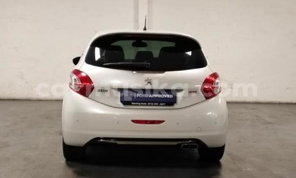 Acheter Occasion Voiture Peugeot 208 GTi Blanc à Beitbridge, Matabeleland South Acheter Occasion Voiture Peugeot 208 GTi Blanc à Beitbridge, Matabeleland South