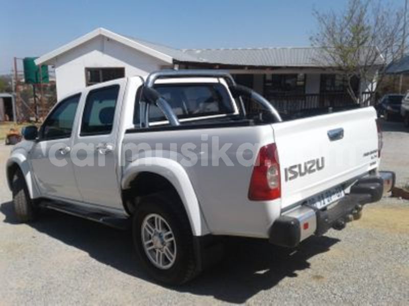 Big with watermark isuzu kb matabeleland south beitbridge 18360