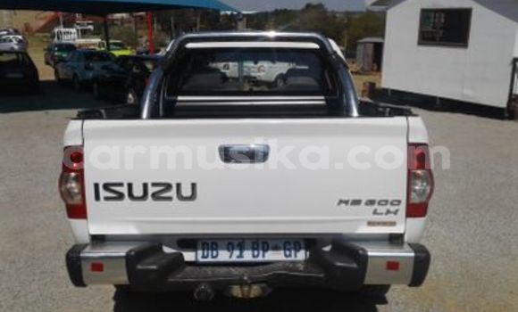 Buy Used Isuzu KB White Car in Beitbridge in Matabeleland South Buy Used Isuzu KB White Car in Beitbridge in Matabeleland South