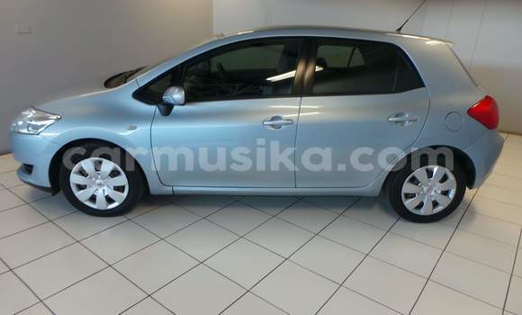 Buy Used Toyota Auris Green Car in Beitbridge in Matabeleland South Buy Used Toyota Auris Green Car in Beitbridge in Matabeleland South
