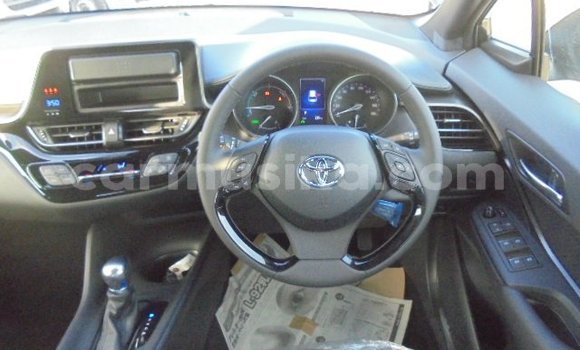 Acheter Occasion Voiture Toyota Harrier Noir à Beitbridge, Matabeleland South Acheter Occasion Voiture Toyota Harrier Noir à Beitbridge, Matabeleland South