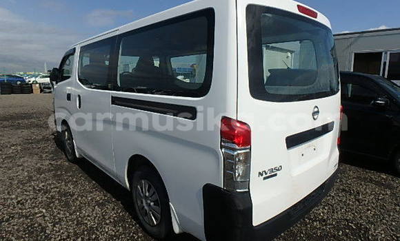 Acheter Occasion Voiture Nissan Caravan Blanc à Beitbridge, Matabeleland South Acheter Occasion Voiture Nissan Caravan Blanc à Beitbridge, Matabeleland South