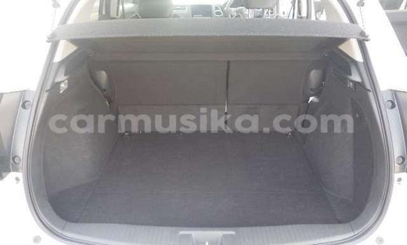 Acheter Occasion Voiture Honda Vezel Blanc à Beitbridge, Matabeleland South Acheter Occasion Voiture Honda Vezel Blanc à Beitbridge, Matabeleland South