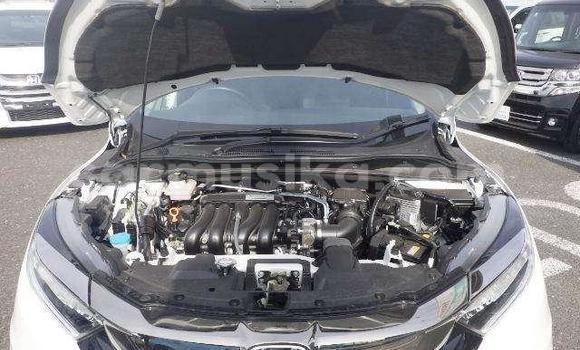 Acheter Occasion Voiture Honda Vezel Blanc à Beitbridge, Matabeleland South Acheter Occasion Voiture Honda Vezel Blanc à Beitbridge, Matabeleland South