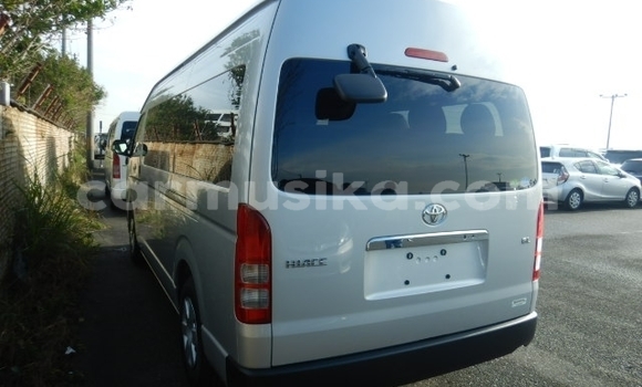 Acheter Occasion Voiture Toyota Hiace Gris à Beitbridge, Matabeleland South Acheter Occasion Voiture Toyota Hiace Gris à Beitbridge, Matabeleland South