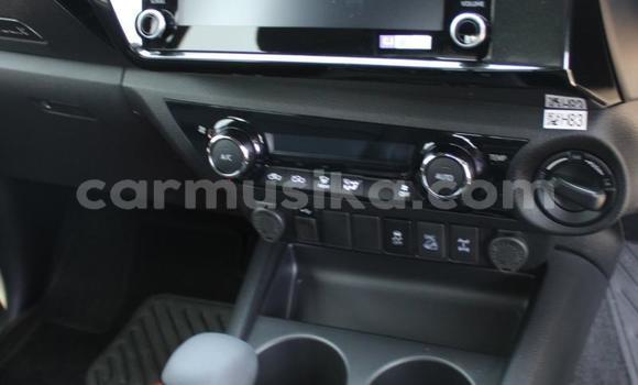 Nunua Ilio tumika Toyota Hilux Nyeusi Gari ndani ya Beitbridge nchini Matabeleland Kusini Nunua Ilio tumika Toyota Hilux Nyeusi Gari ndani ya Beitbridge nchini Matabeleland Kusini