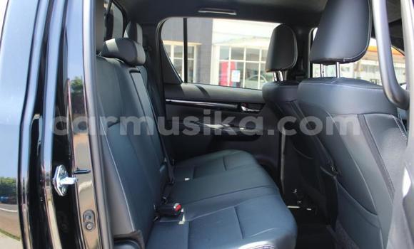 Nunua Ilio tumika Toyota Hilux Nyeusi Gari ndani ya Beitbridge nchini Matabeleland Kusini Nunua Ilio tumika Toyota Hilux Nyeusi Gari ndani ya Beitbridge nchini Matabeleland Kusini