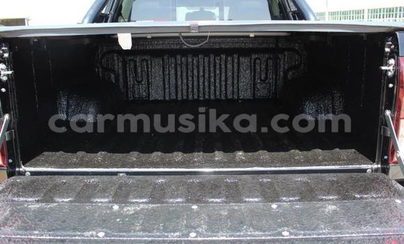 Nunua Ilio tumika Toyota Hilux Nyeusi Gari ndani ya Beitbridge nchini Matabeleland Kusini Nunua Ilio tumika Toyota Hilux Nyeusi Gari ndani ya Beitbridge nchini Matabeleland Kusini