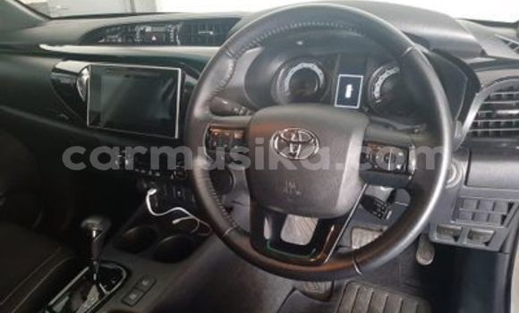 Acheter Occasion Voiture Toyota Hilux Blanc à Beitbridge, Matabeleland South Acheter Occasion Voiture Toyota Hilux Blanc à Beitbridge, Matabeleland South