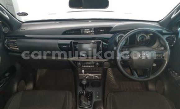Acheter Occasion Voiture Toyota Hilux Blanc à Beitbridge, Matabeleland South Acheter Occasion Voiture Toyota Hilux Blanc à Beitbridge, Matabeleland South