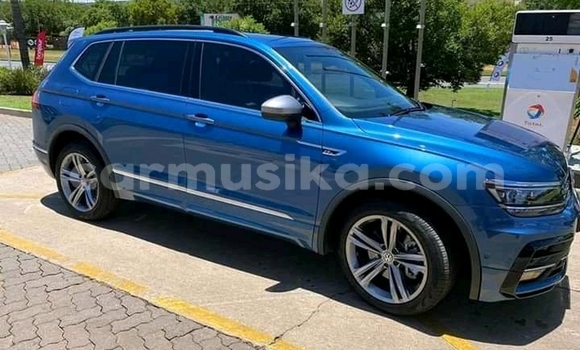 Buy Used Volkswagen Tiguan Blue Car in Beitbridge in Matabeleland South Buy Used Volkswagen Tiguan Blue Car in Beitbridge in Matabeleland South