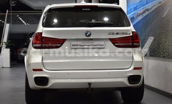Acheter Occasion Voiture BMW X5 Blanc à Bulawayo, Bulawayo Acheter Occasion Voiture BMW X5 Blanc à Bulawayo, Bulawayo
