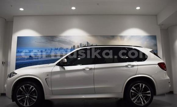 Acheter Occasion Voiture BMW X5 Blanc à Bulawayo, Bulawayo Acheter Occasion Voiture BMW X5 Blanc à Bulawayo, Bulawayo
