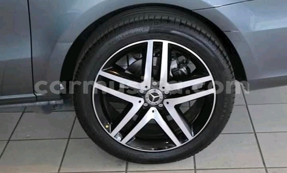 Buy Used Mercedes‒Benz Vito Silver Car in Beitbridge in Matabeleland South Buy Used Mercedes‒Benz Vito Silver Car in Beitbridge in Matabeleland South