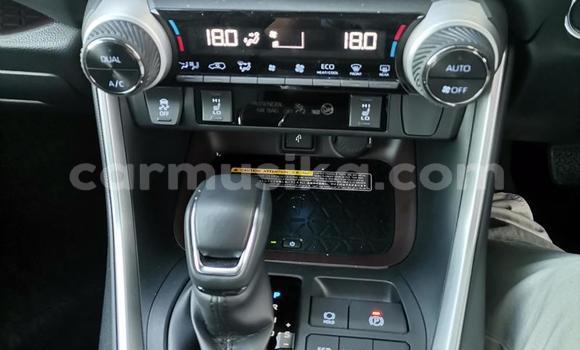 Nunua Ilio tumika Toyota RAV4 Nyeupe Gari ndani ya Beitbridge nchini Matabeleland Kusini Nunua Ilio tumika Toyota RAV4 Nyeupe Gari ndani ya Beitbridge nchini Matabeleland Kusini