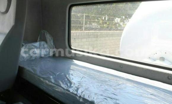 Acheter Occasion Utilitaire Nissan UD Blanc à Beitbridge, Matabeleland South Acheter Occasion Utilitaire Nissan UD Blanc à Beitbridge, Matabeleland South