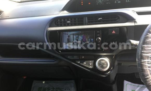 Acheter Occasion Voiture Toyota Aqua Blanc à Beitbridge, Matabeleland South Acheter Occasion Voiture Toyota Aqua Blanc à Beitbridge, Matabeleland South