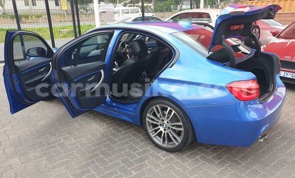 Nunua Ilio tumika BMW 321 Bluu Gari ndani ya Beitbridge nchini Matabeleland Kusini Nunua Ilio tumika BMW 321 Bluu Gari ndani ya Beitbridge nchini Matabeleland Kusini