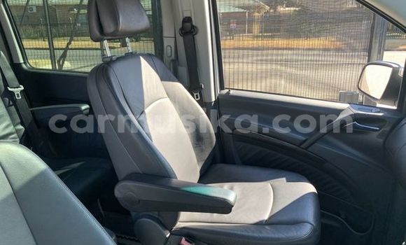 Buy Used Mercedes‒Benz Viano Silver Car in Beitbridge in Matabeleland South Buy Used Mercedes‒Benz Viano Silver Car in Beitbridge in Matabeleland South