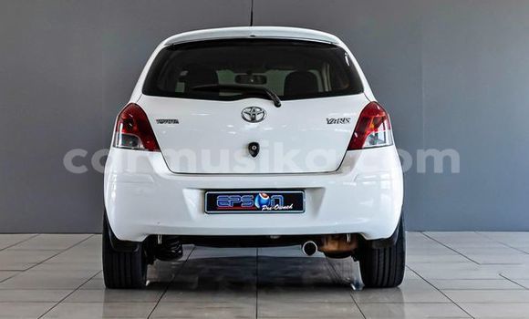 Nunua Ilio tumika Toyota Yaris Nyeupe Gari ndani ya Beitbridge nchini Matabeleland Kusini Nunua Ilio tumika Toyota Yaris Nyeupe Gari ndani ya Beitbridge nchini Matabeleland Kusini