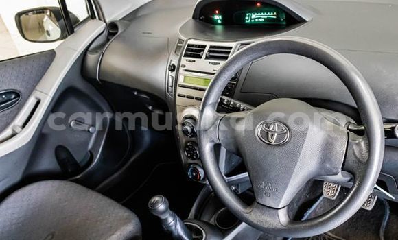 Nunua Ilio tumika Toyota Yaris Nyeupe Gari ndani ya Beitbridge nchini Matabeleland Kusini Nunua Ilio tumika Toyota Yaris Nyeupe Gari ndani ya Beitbridge nchini Matabeleland Kusini