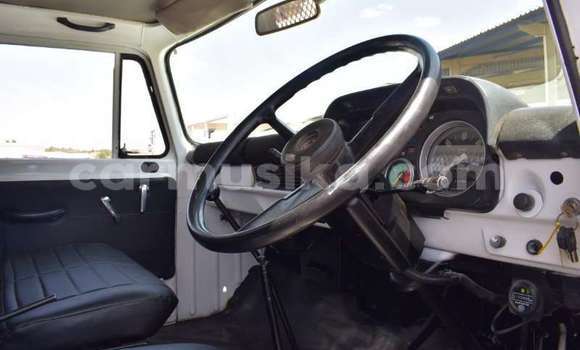 Acheter Occasion Utilitaire Toyota DA Blanc à Beitbridge, Matabeleland South Acheter Occasion Utilitaire Toyota DA Blanc à Beitbridge, Matabeleland South